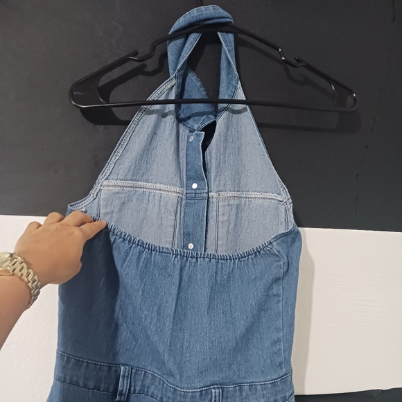 Women Light blue denim buttond halter collared  midi dress - Picture 8 of 12